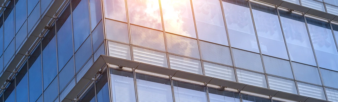 UV-Resistant Glass Experts&nbsp;in Lakeland, FL